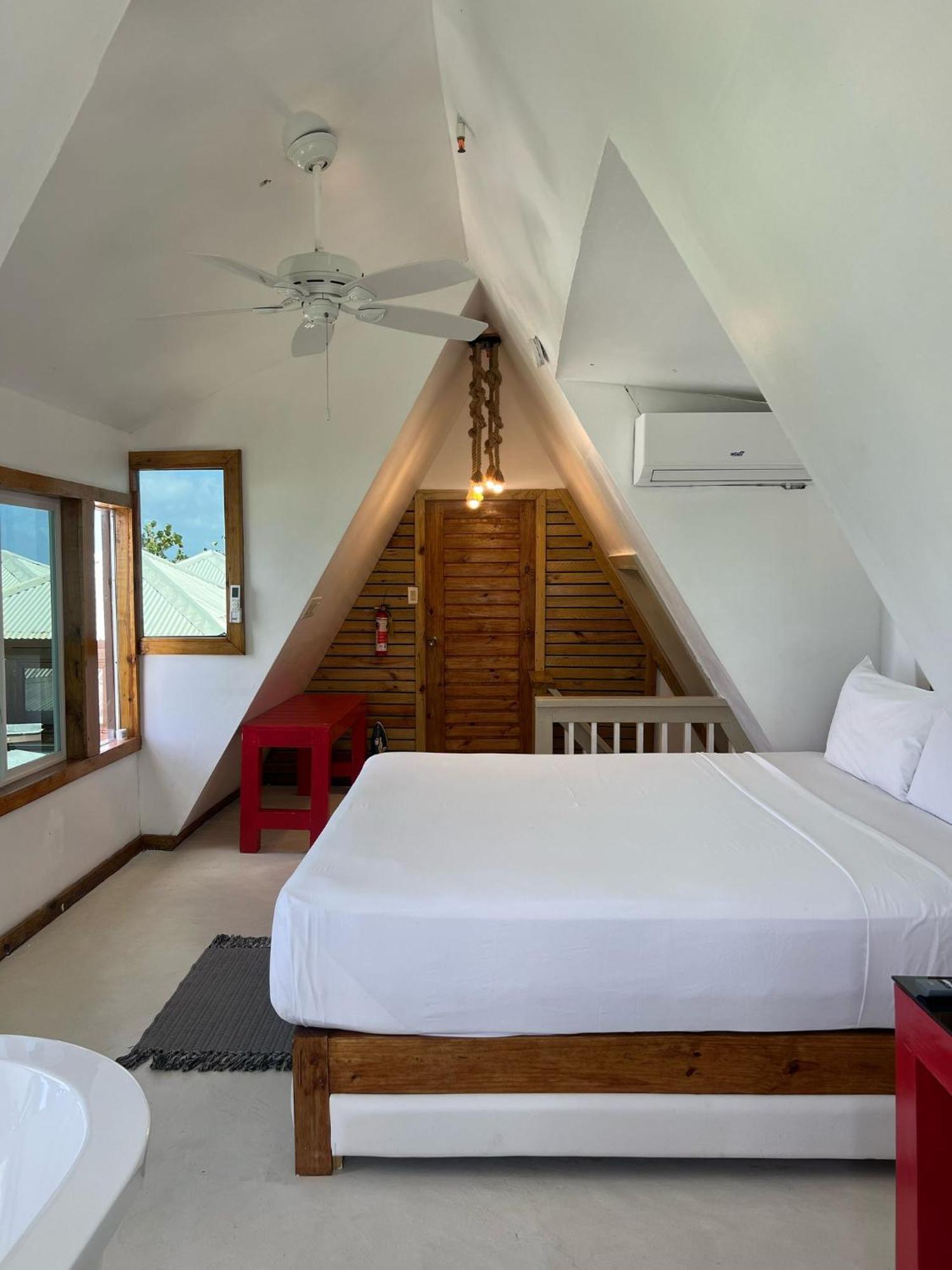 The Sea Cliff Hotel Resort & Spa Port Antonio Esterno foto